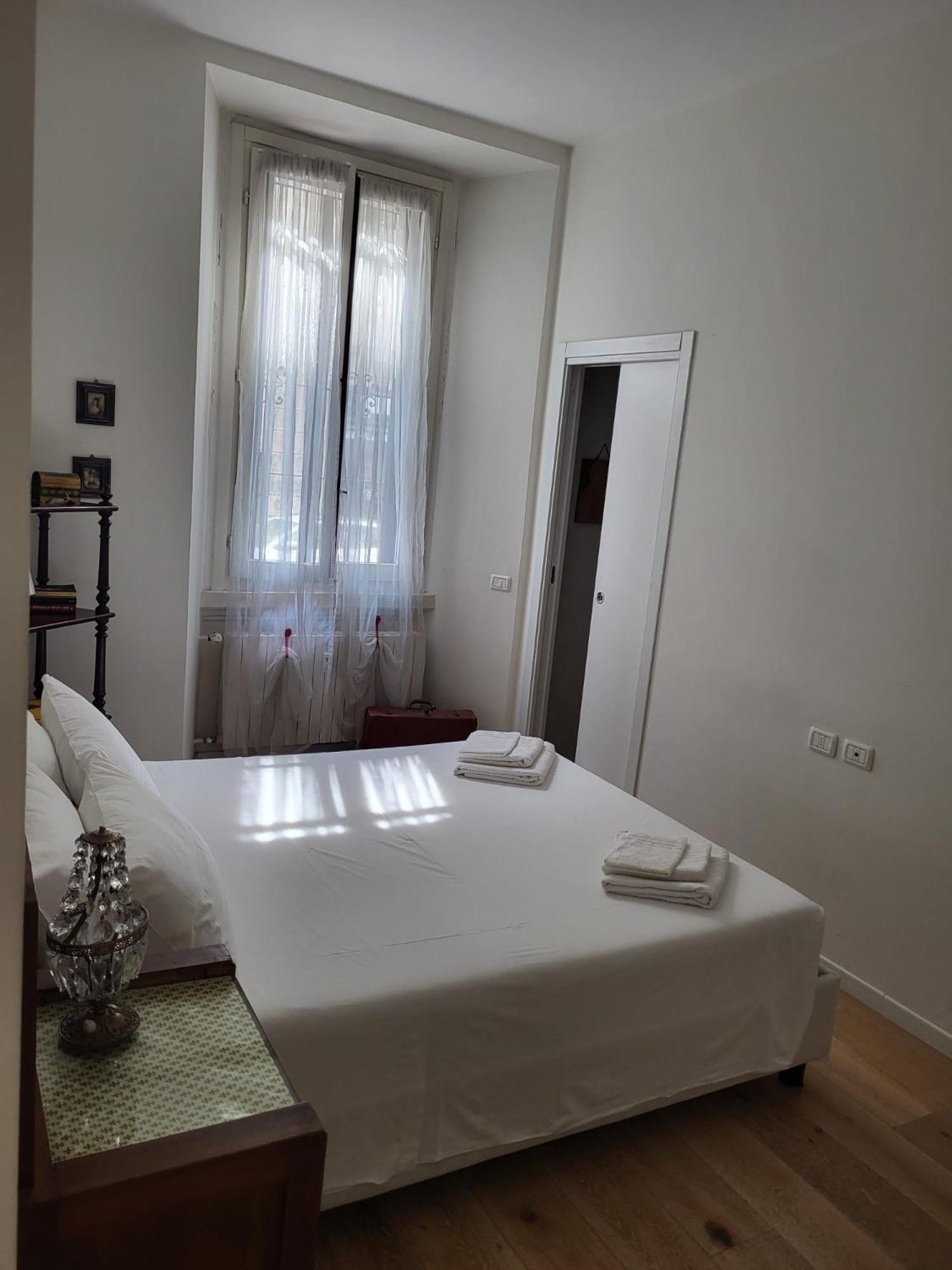 Maria Holiday Homes -Vitruvio 42 Appartamenti Милано Екстериор снимка